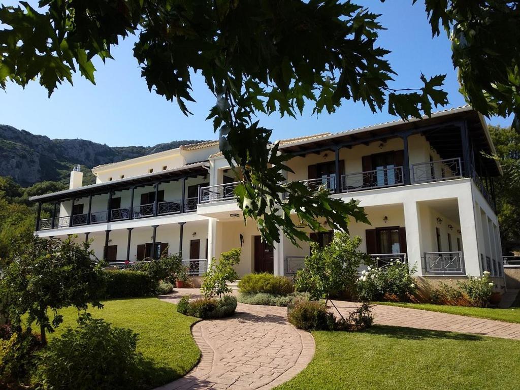 Guesthouse Michobeis Kamarína 외부 사진