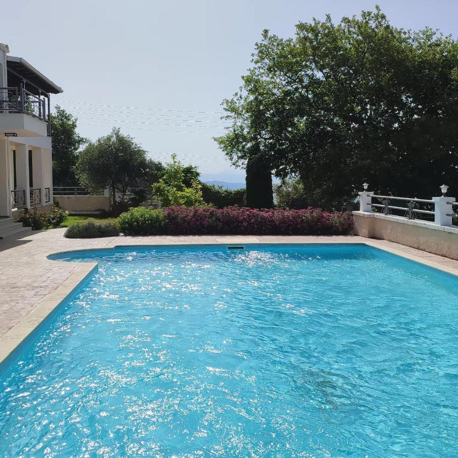 Guesthouse Michobeis Kamarína 외부 사진