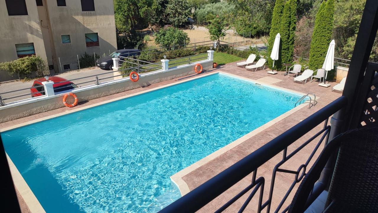 Guesthouse Michobeis Kamarína 외부 사진