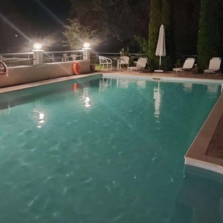 Guesthouse Michobeis Kamarína 외부 사진