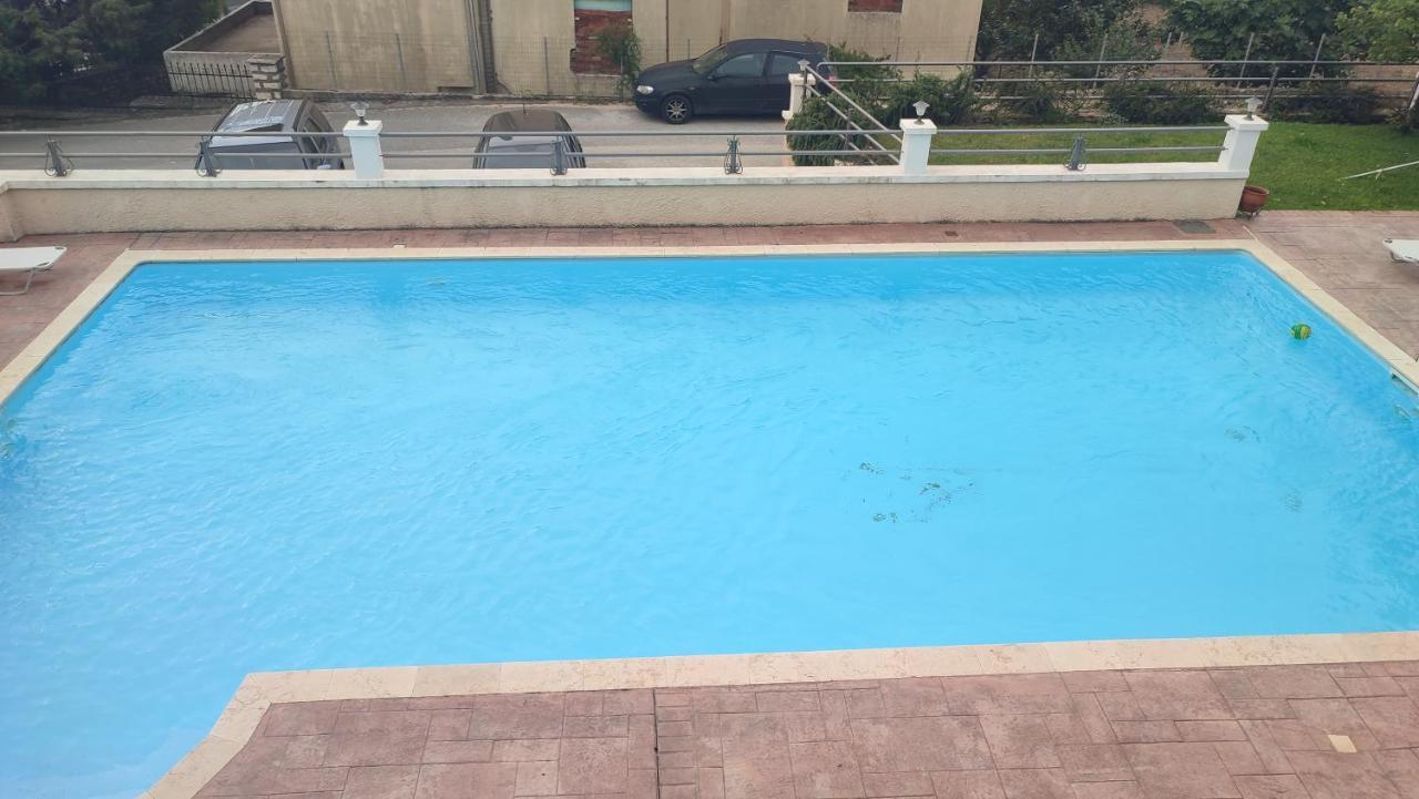Guesthouse Michobeis Kamarína 외부 사진