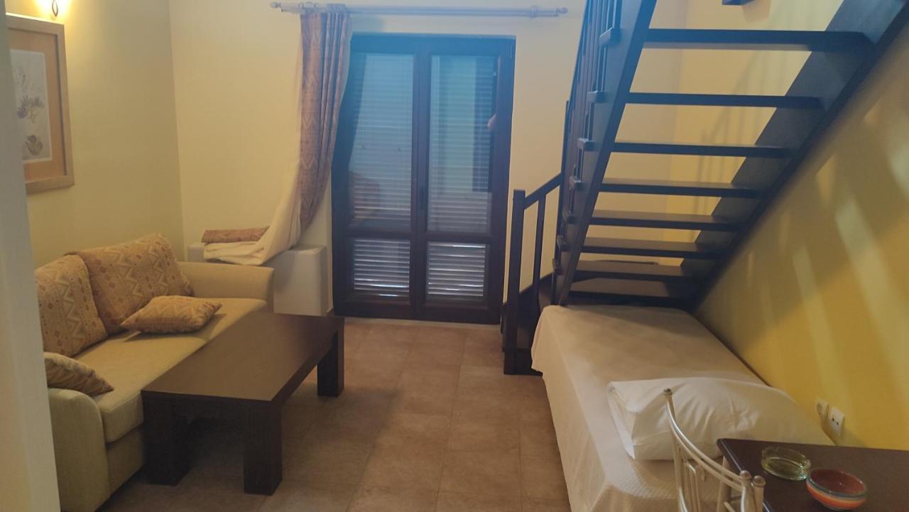 Guesthouse Michobeis Kamarína 외부 사진